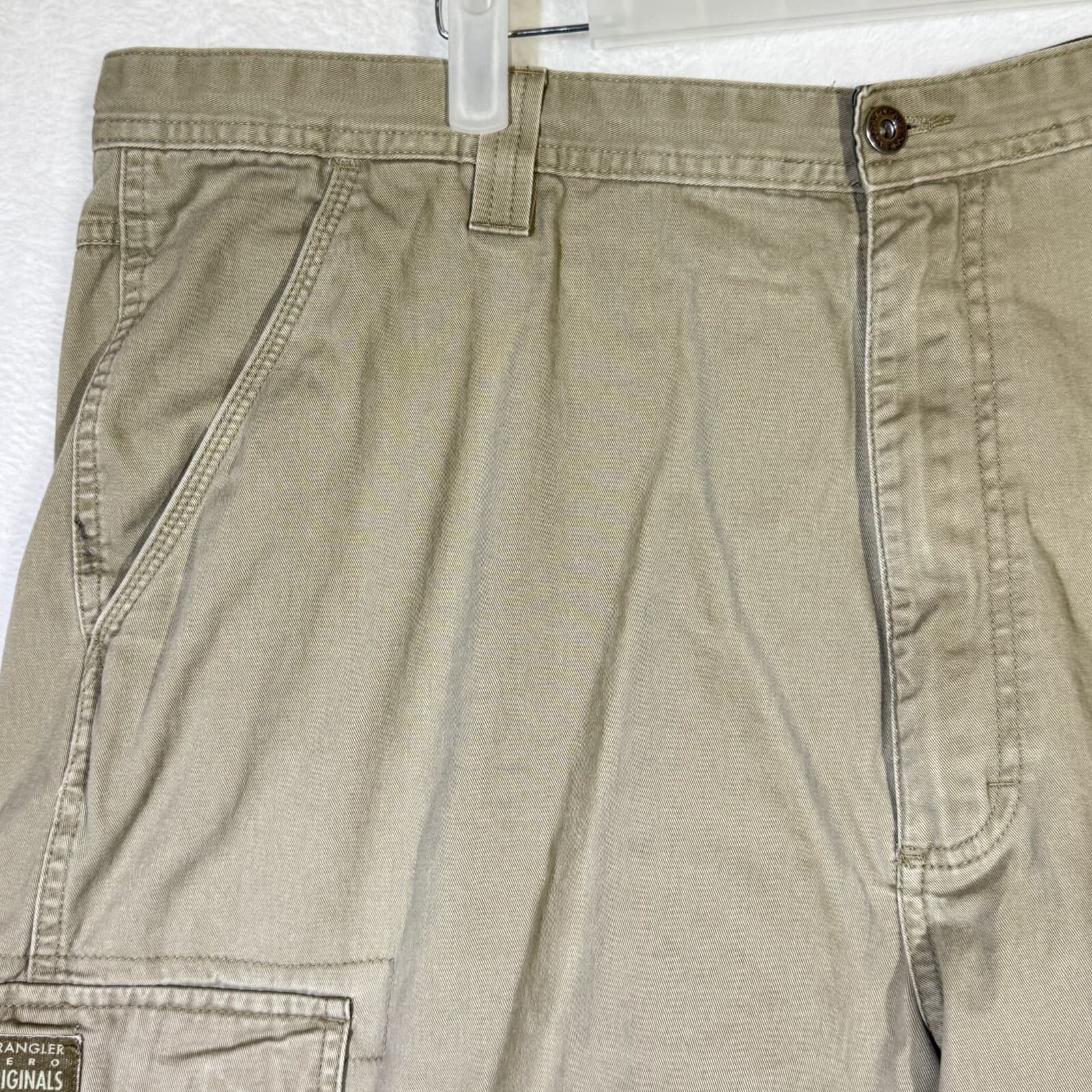 Wrangler Hero Shorts Men’s 40 Khaki Cargo 100% Cotton Outdoor Workwear Zip Fly - Thumbnail 4