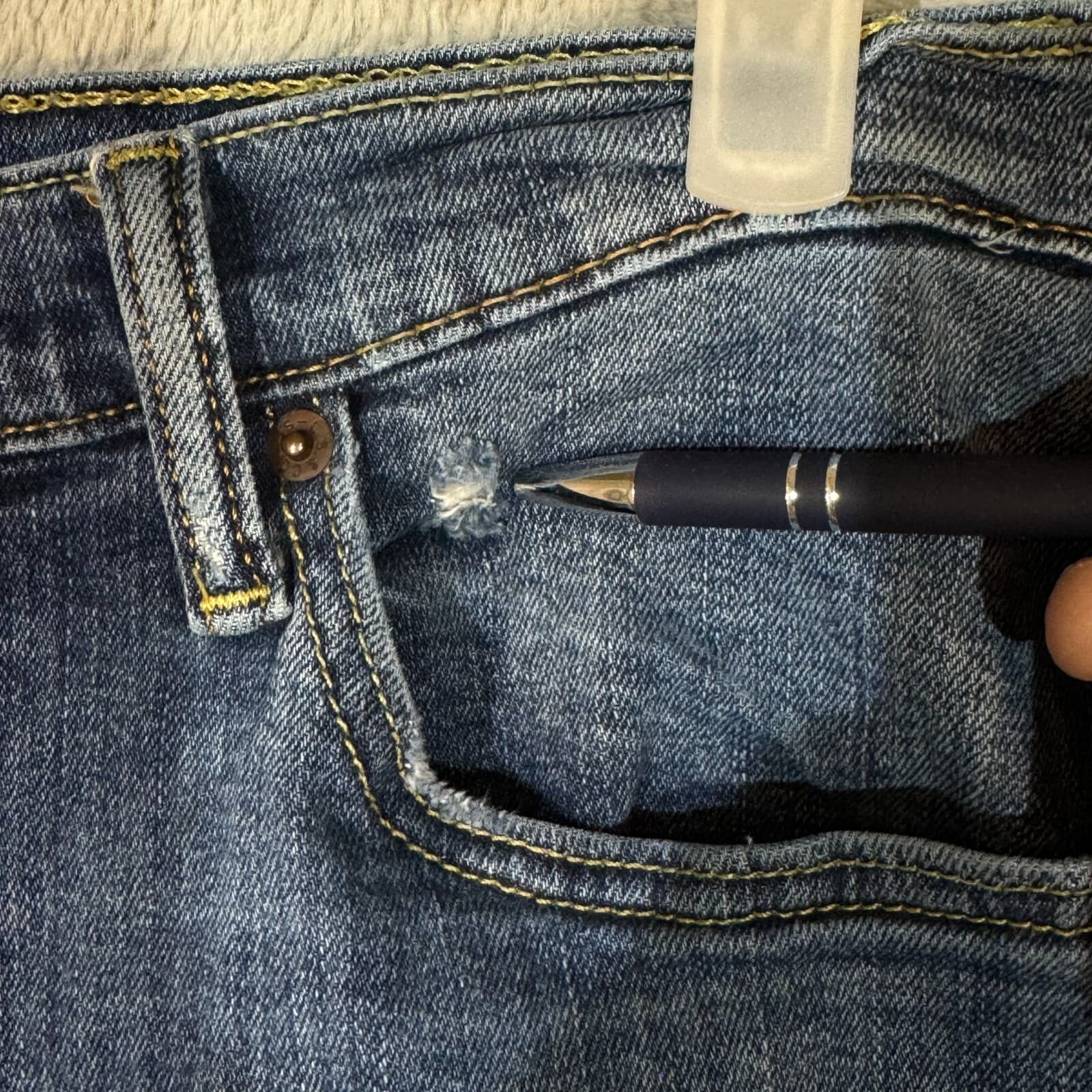 Levi’s 514 Men’s Jeans Straight Leg 34x30 Blue Denim Mid Rise 100% Cotton - Thumbnail 3