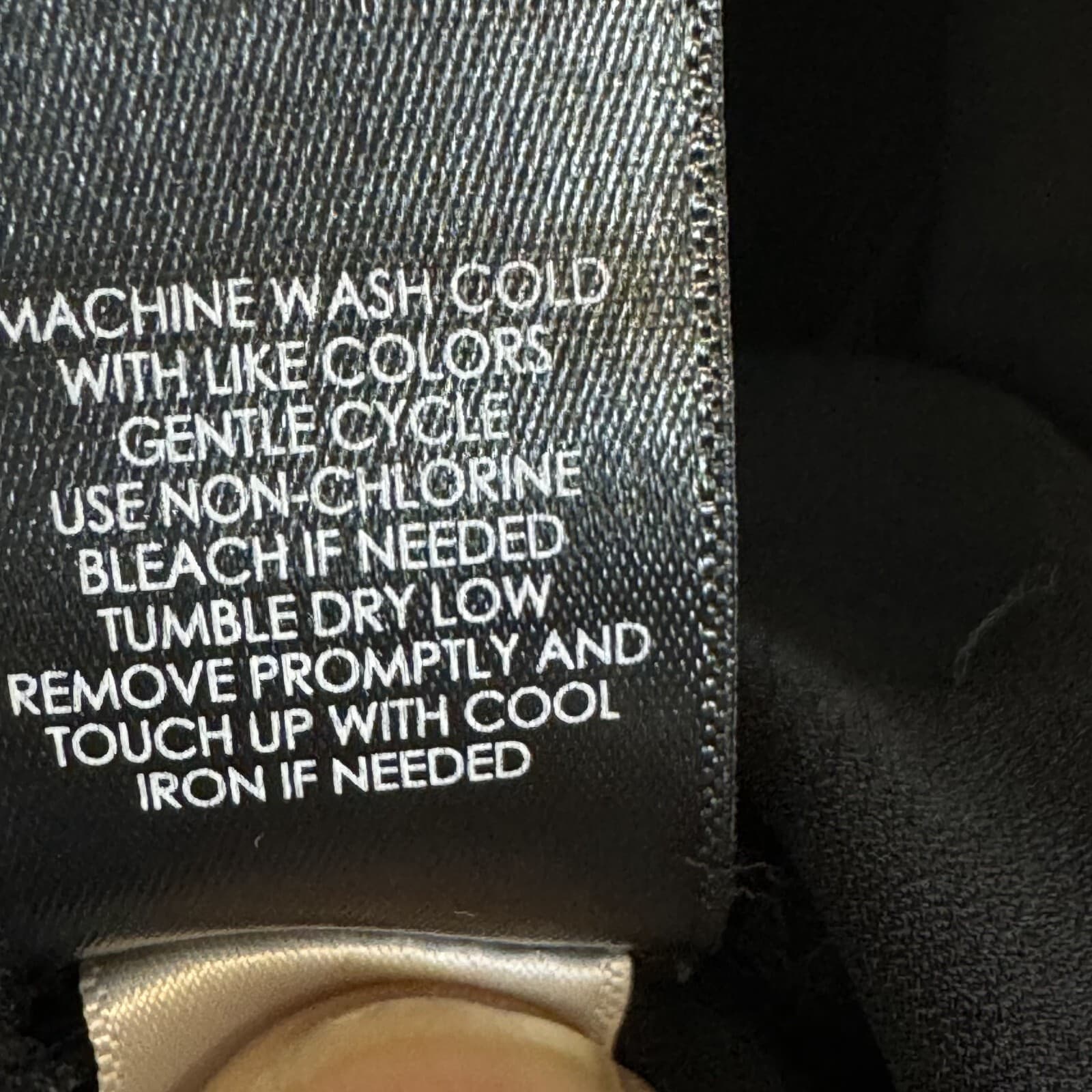 Torrid Tank Top Women’s 3 Black Georgette Strappy V-Neck 100% Polyester W 324 - Thumbnail 6