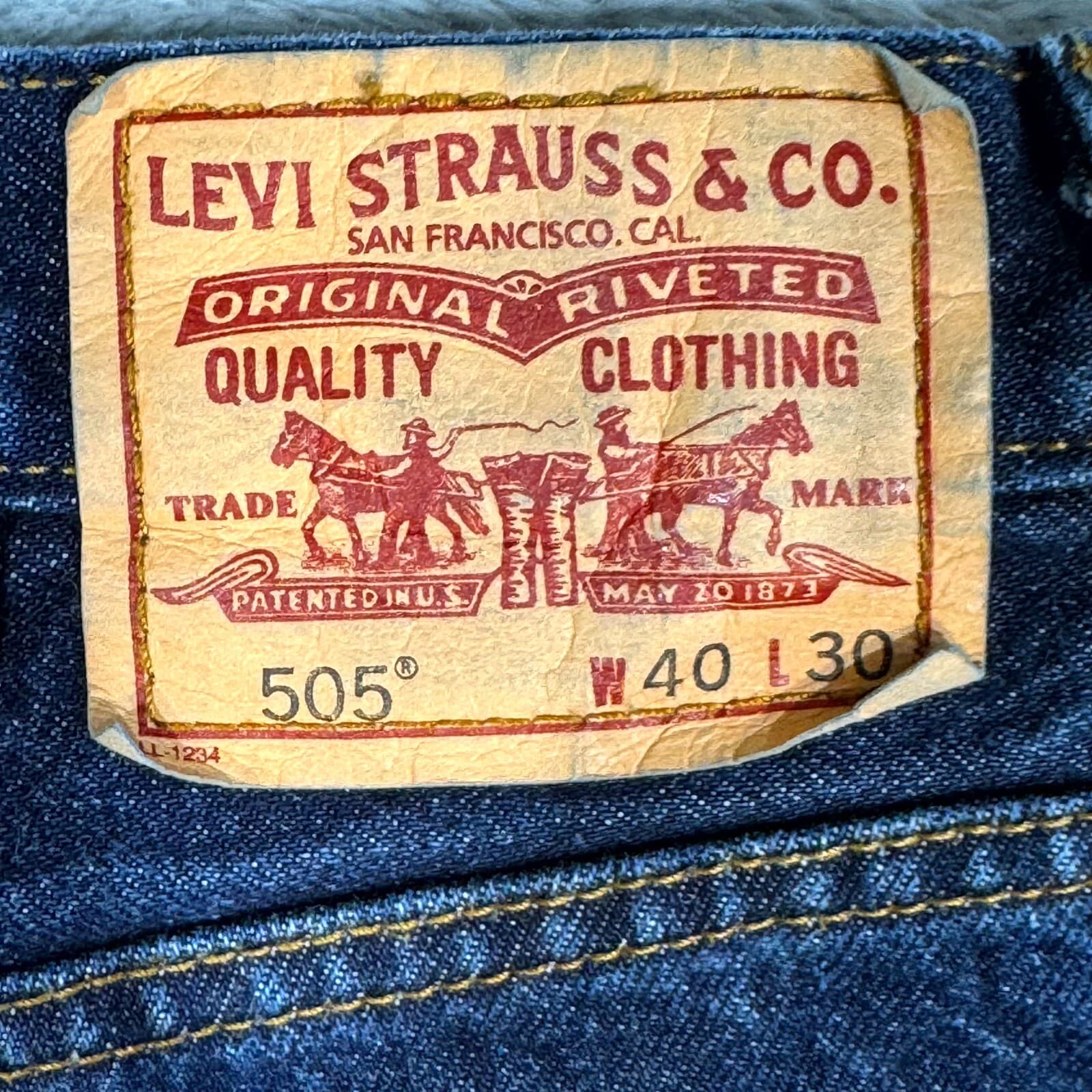 Levis 505 Jeans Mens 40x30 Blue Denim Regular Fit Straight Leg Classic - Thumbnail 3