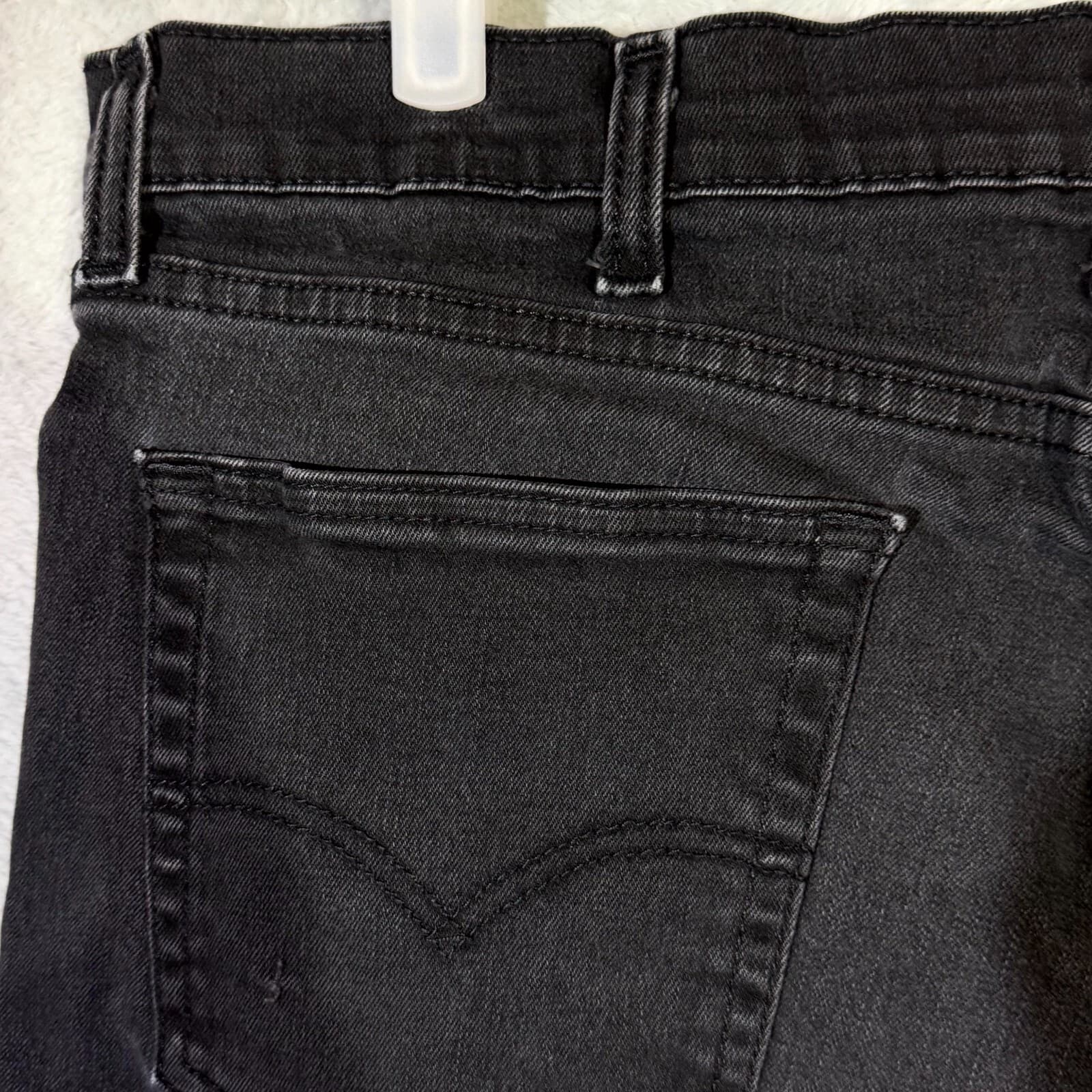 Levi’s 511 Men’s Jeans 38×32 Black Denim Mid-Rise Slim Straight Leg Excellent - Thumbnail 6