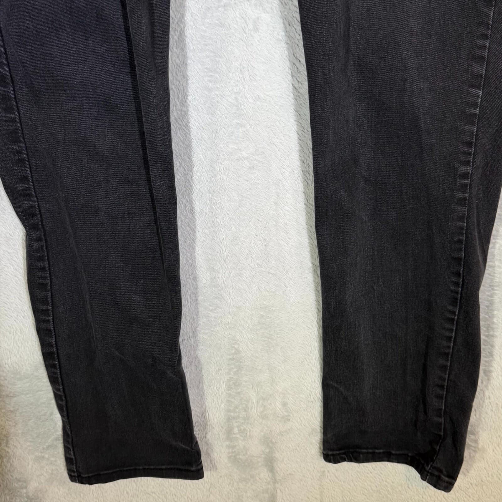 Levi’s 511 Men’s Jeans 38×32 Black Denim Mid-Rise Slim Straight Leg Excellent - Thumbnail 5