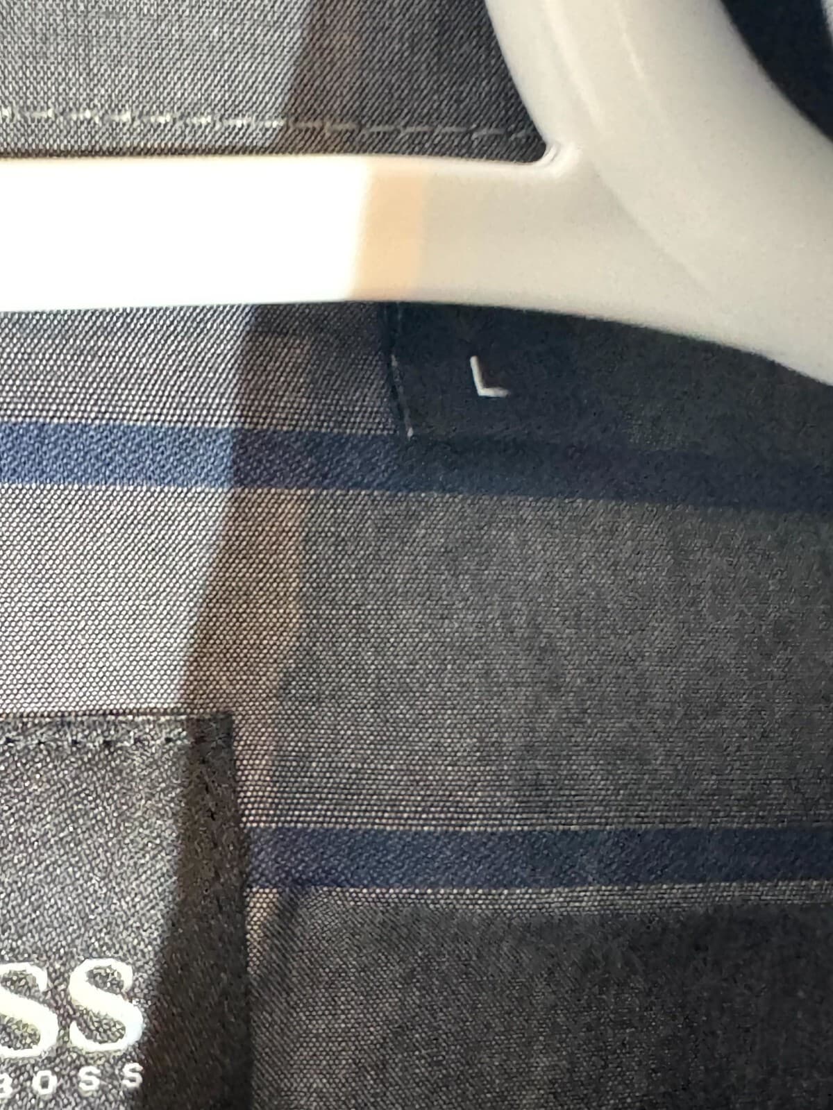 Hugo Boss Men’s Shirt Large Gray Stripe 100% Cotton Fitted Button-Up Excellent - Thumbnail 8