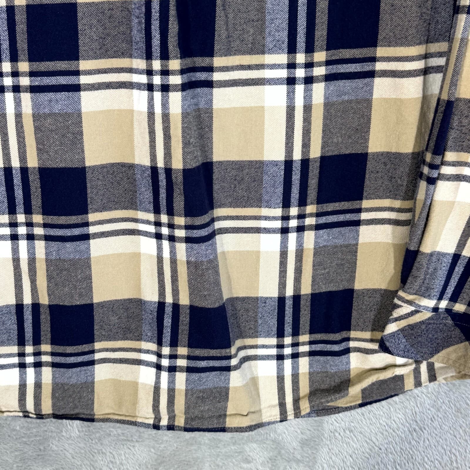 Legendary Whitetails Buck Camp Mens Button Up Shirt 2XL Navy Tan Plaid Cotton - Thumbnail 13