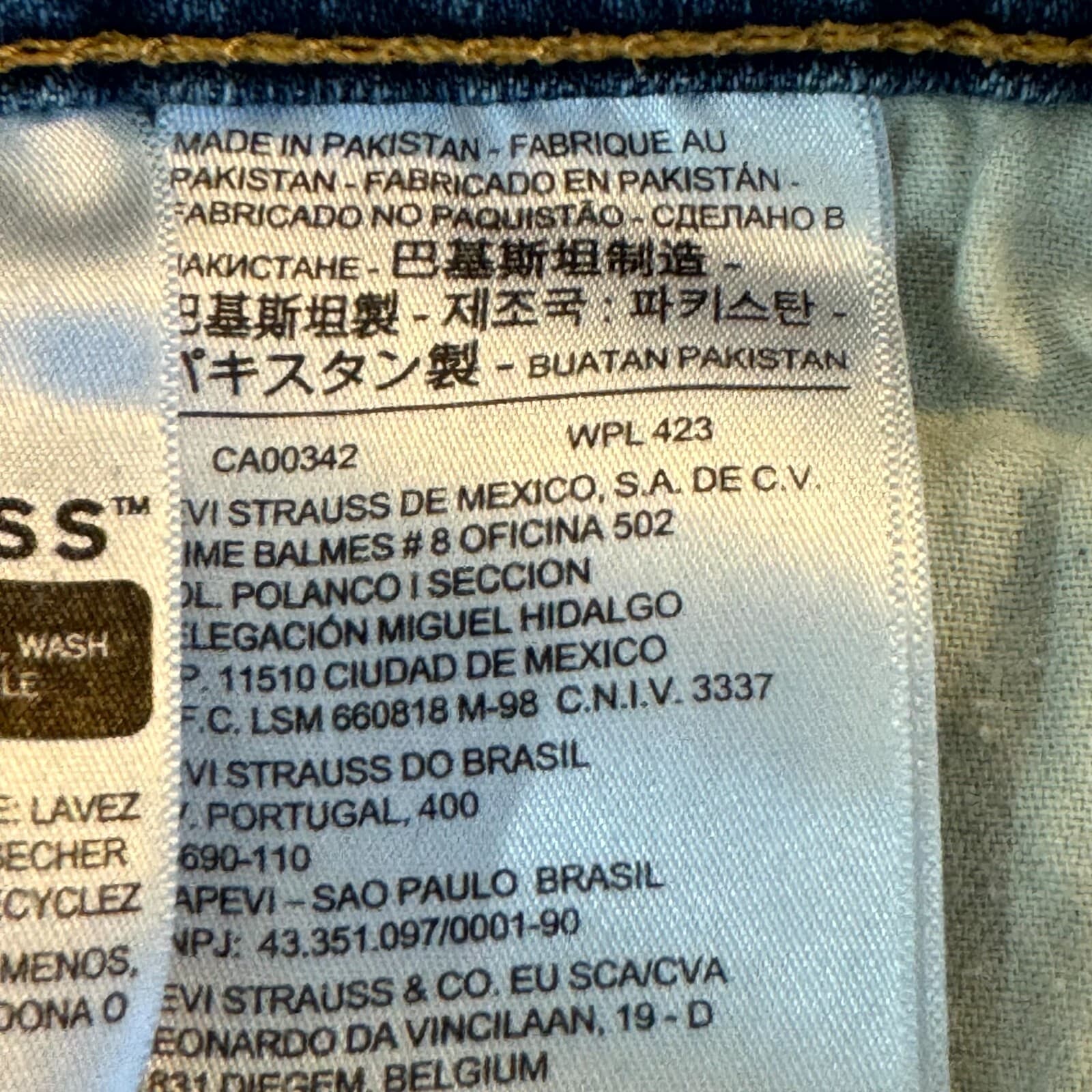 Levi's 514 Men's Jeans 38X30 Blue Denim Mid-Rise 5-Pockets Straight Fit Zip Fly - Thumbnail 4