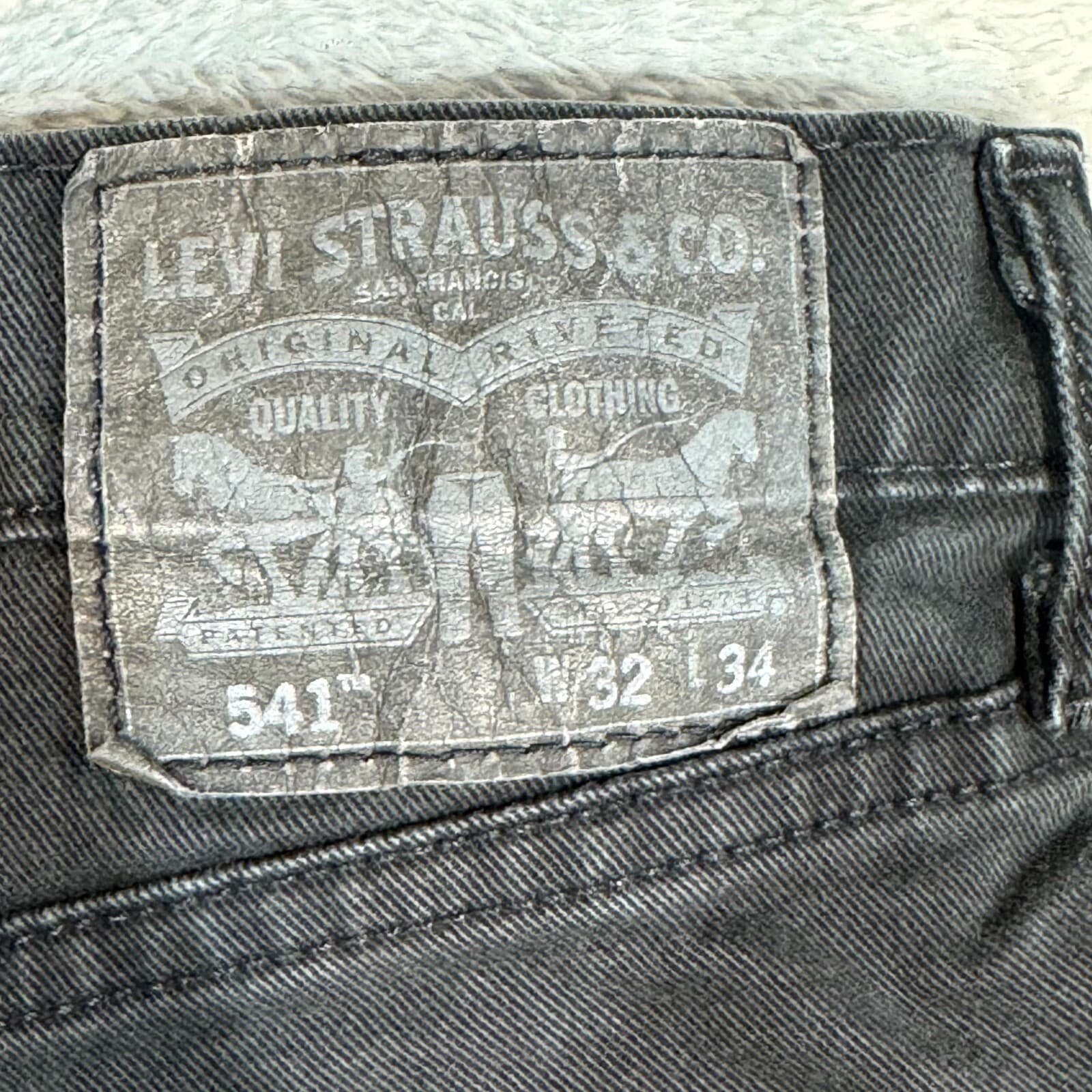 Levi's 541 Men's Jeans 32X34 Black Denim Mid-Rise 5-Pockets Straight Leg Zip Fly - Thumbnail 4