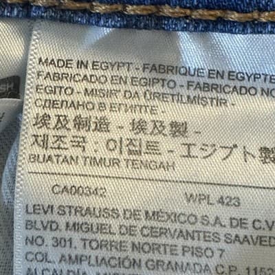 Levis 505 Jeans Mens 40x30 Blue Straight Leg Denim Zip Fly Classic Fit - Thumbnail 4