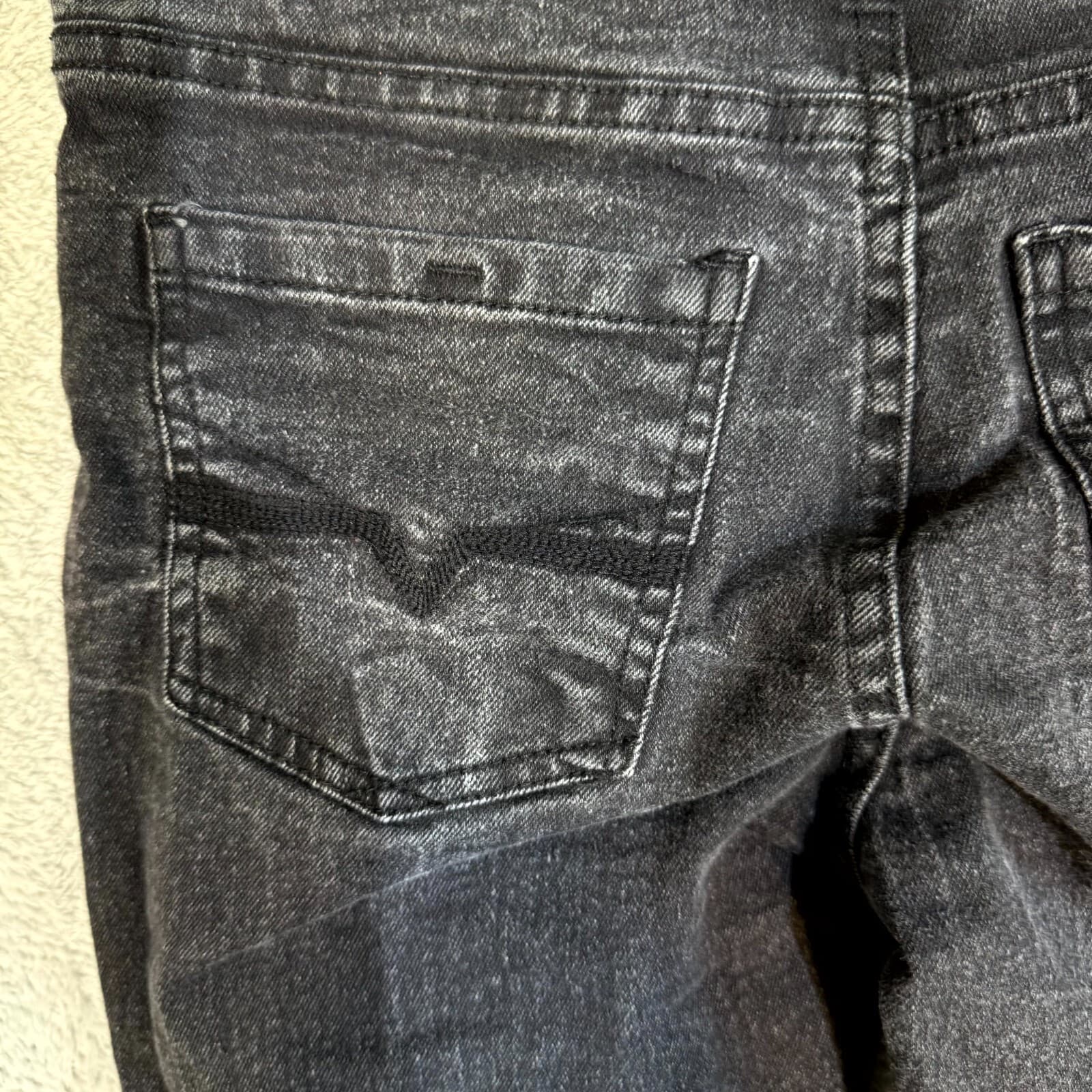 Guess Women's Jeans Size 12 Black Denim Mid Rise Straight Leg Dark Wash - Thumbnail 3