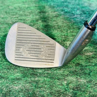 Nancy Lopez Golf Roswell 300 Oversize 9 Iron Womens RH Steel Silver Golf Club - Thumbnail 2