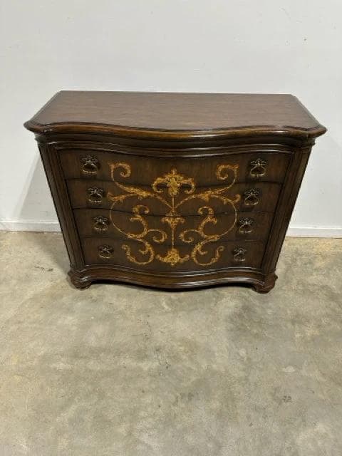 Thomasville Tuscan Hills Pisa 4 Drawer Dresser - Thumbnail 2