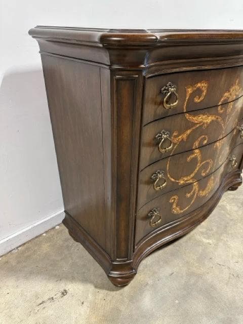 Thomasville Tuscan Hills Pisa 4 Drawer Dresser - Thumbnail 4