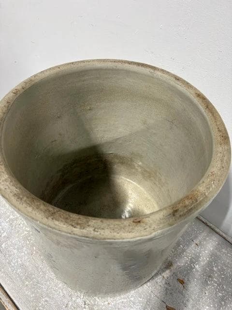 Western Stoneware 6 Galllon Crock - Thumbnail 2