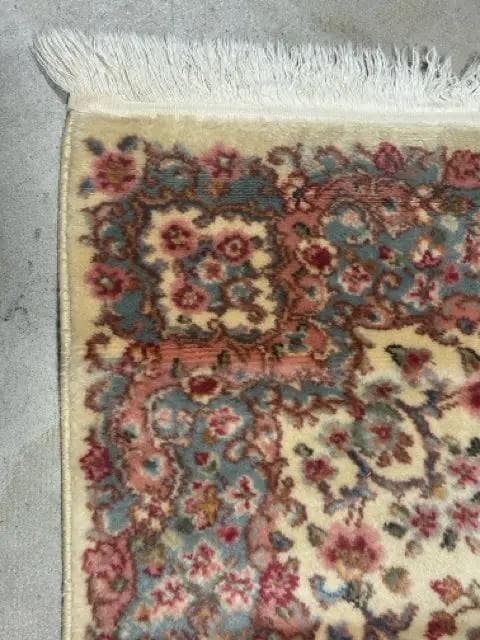 4'6"X6' Karastan Kirman Rug with Fringe - Thumbnail 2