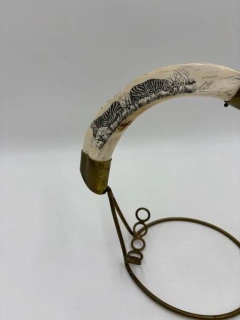Brass And Etched Horn Wine Bottle Holder - Thumbnail 2