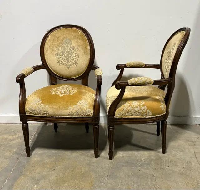 Pearson Set of 2 Armed Gold Burnout Velvet Dining Room Chairs - Thumbnail 2