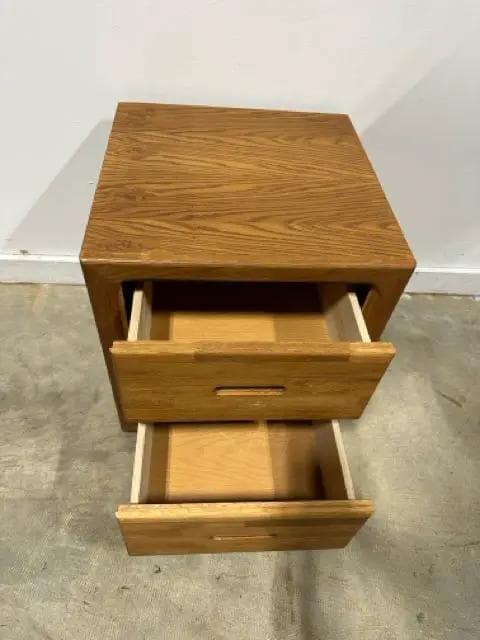 Oak Nightstand With 2 Drawers - Thumbnail 3