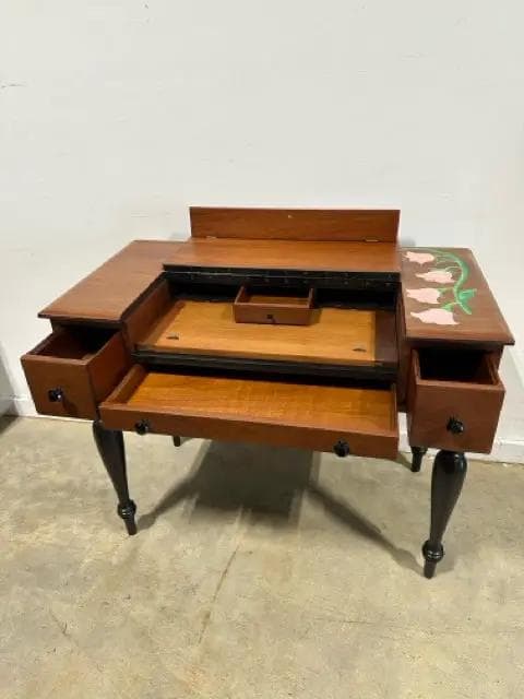 Antique Floral Handpainted Desk With 4 Drawers - Thumbnail 3