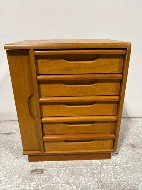 Small Oak Jewelry Box With 5 Drawers And One Door - Image 1