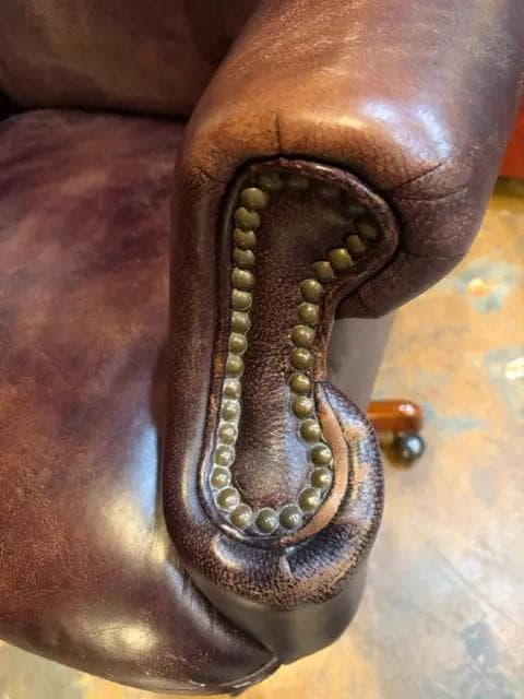 Hooker Seven Seas Adjustable Desk Chair With Nailheads On Casters - Thumbnail 3