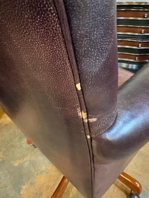 Hooker Seven Seas Adjustable Desk Chair With Nailheads On Casters - Thumbnail 5