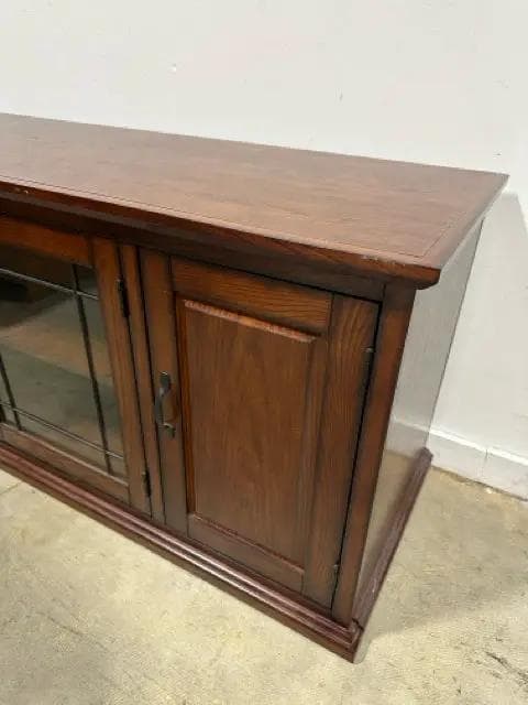 Wooden Media Console With 3 Doors And 2 Shelves - Thumbnail 3