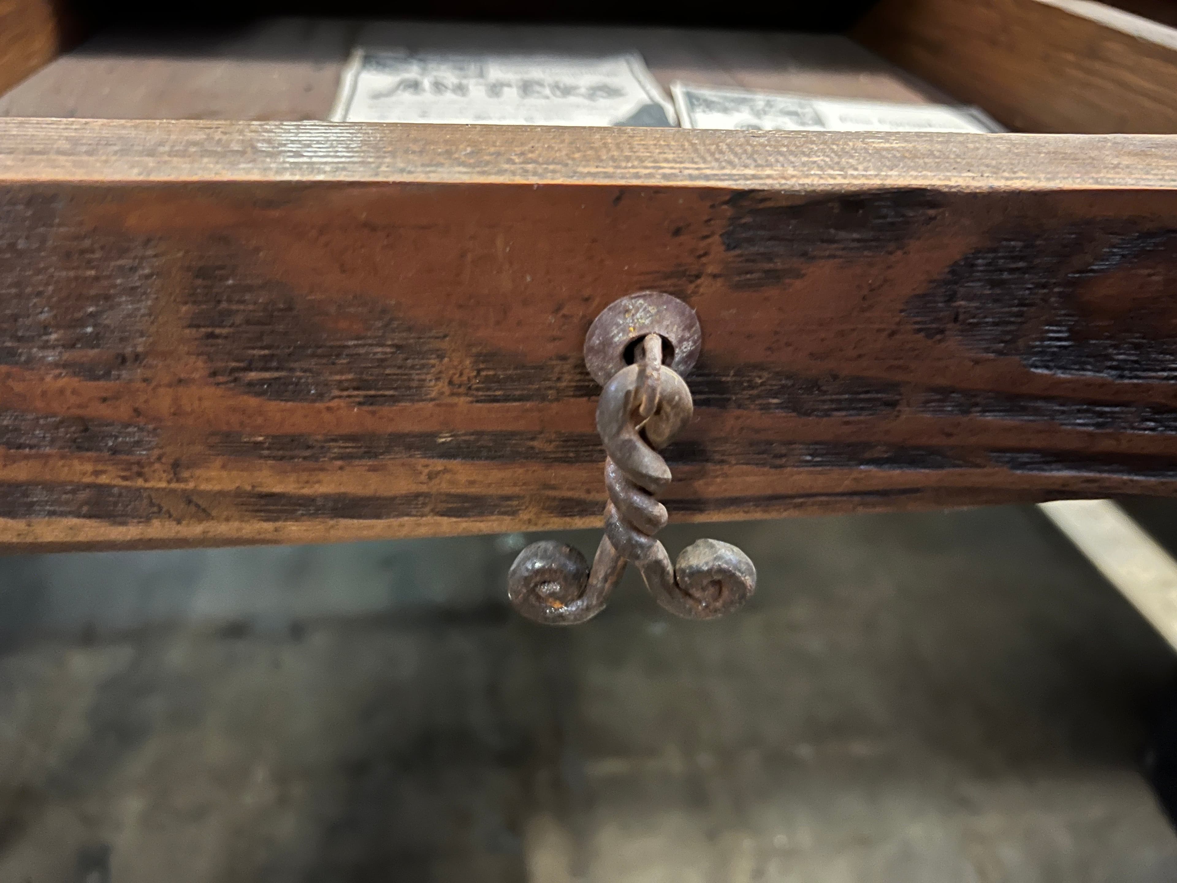 Rustic Texas Star Dining Table Set - Thumbnail 4