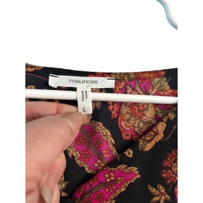 Maurices Blouse Womens Large Black Floral Paisley Bell Sleeve V-Neck Boho Top - Thumbnail 3