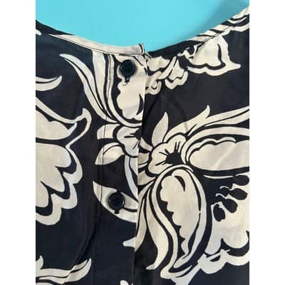 Talbots Silk Blouse Size 4 Black White Floral Sleeveless Button Back Pleated Top - Thumbnail 5