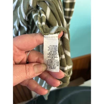 TBH Top Womens XL Green White Striped Long Sleeve High Low Scoop Neck DK3646 - Thumbnail 4