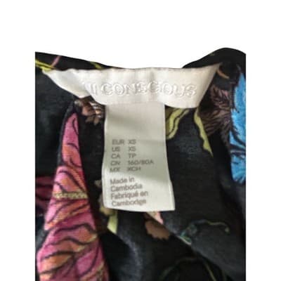 H&M Conscious Floral Tank Top Womens XS Black Botanical Sleeveless Blouse Summer - Thumbnail 3