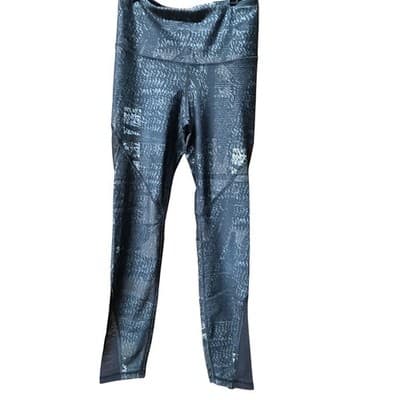 Under Armour HeatGear Compression Leggings Womens XS Gray Black Mesh Print - Image 1