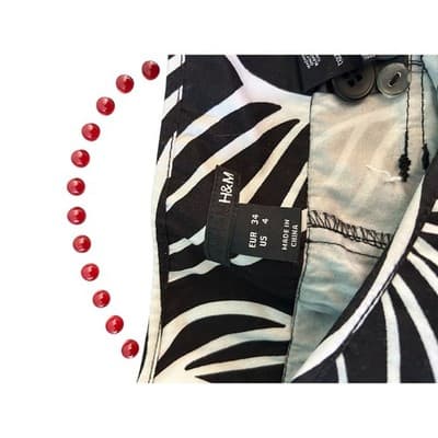 H&M Abstract Swirl Print Mini Skirt Black White Size 4 Pocketed A-Line - Thumbnail 6