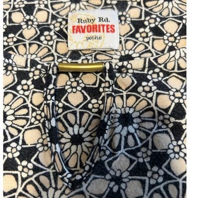 Ruby Rd Favorites Petite Blouse Black Tan Geometric Floral Keyhole Top PM - Thumbnail 2