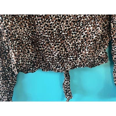 Cloth & Stone Animal Print Tie Front Cropped Blouse XS Brown Black Long Sleeve - Thumbnail 5