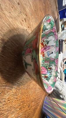 Chinese Rose Medallion Porcelain Tea Bowl - Thumbnail 4