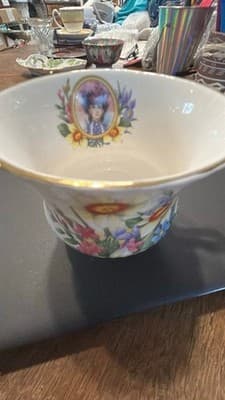 Royal Albert Flower of the Month March Daffodil Tea Cup - Thumbnail 3