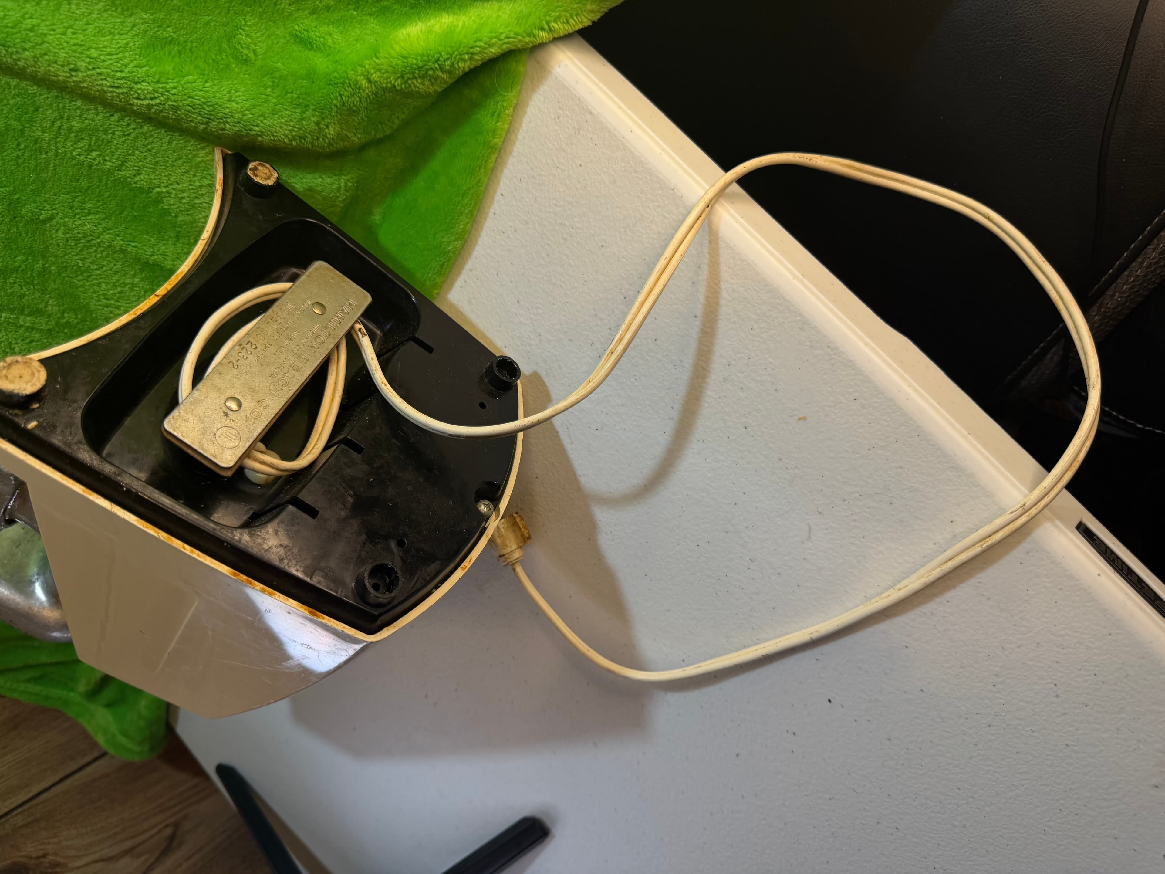 Vintage Hamilton Beach Meat Grinder and Food Chopper with Attachments - Thumbnail 10