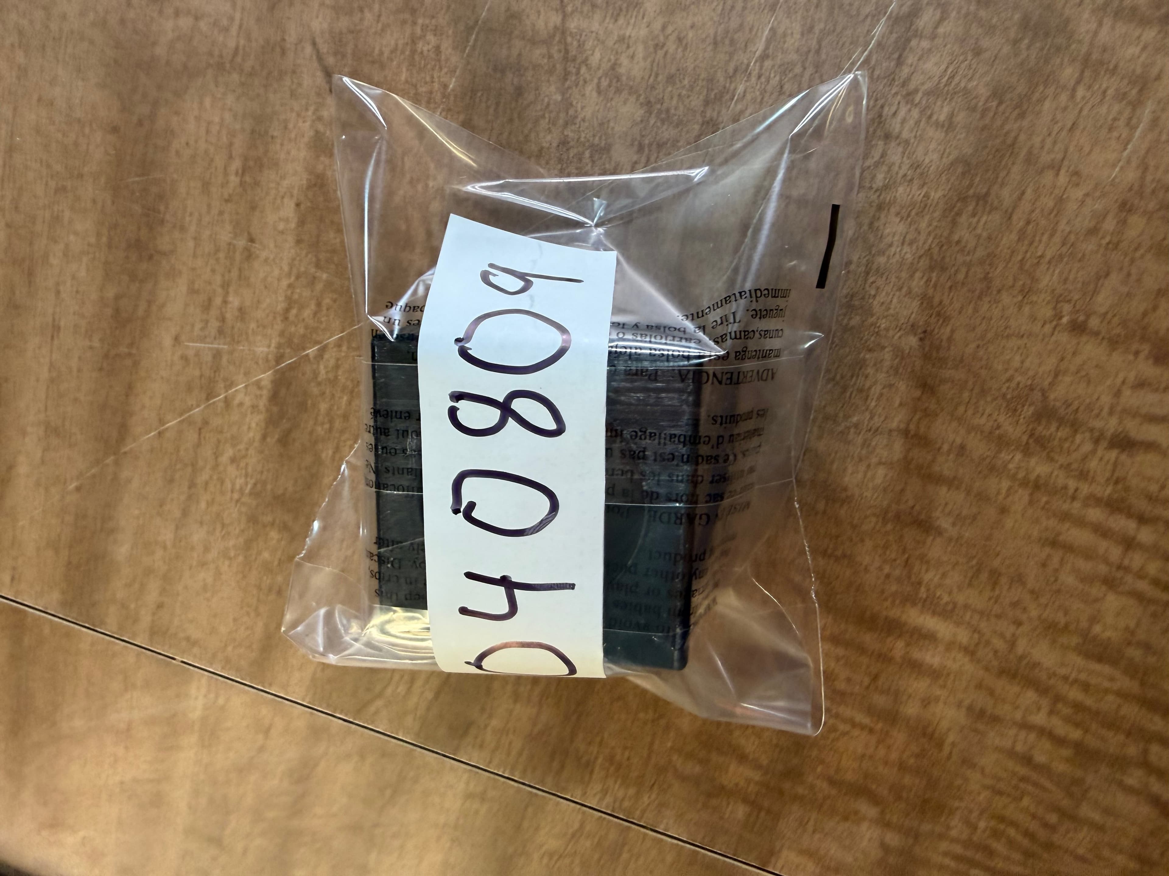 3D Printed Black Square Holder for Rulers - Thumbnail 4