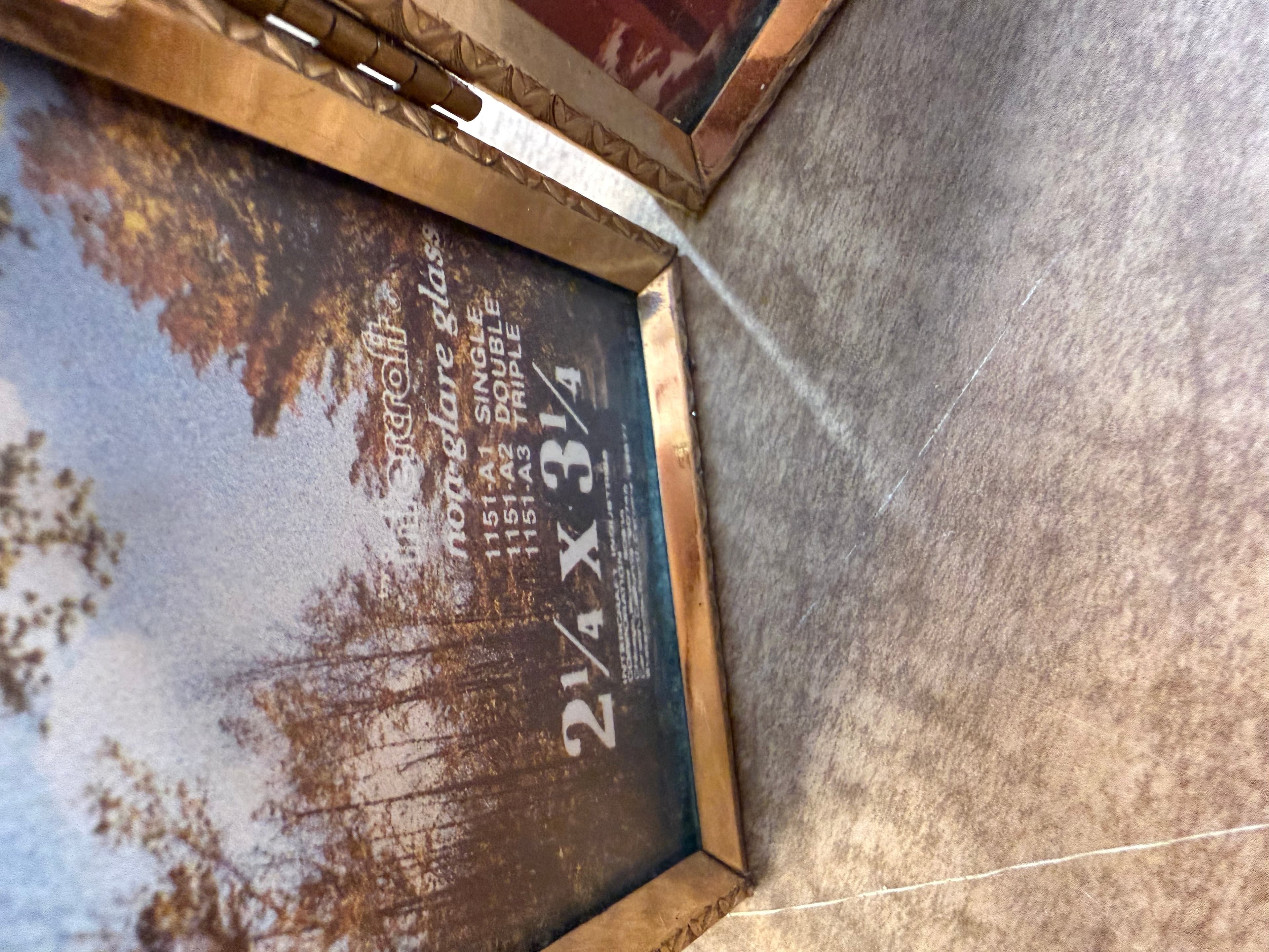 Vintage Double Photo Frame with Decorative Gold Trim - Thumbnail 3