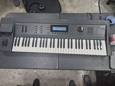 Kurzweil K2000 Variable Architecture Synthesis Technology VAST Keyboard W/ Case - Image 1
