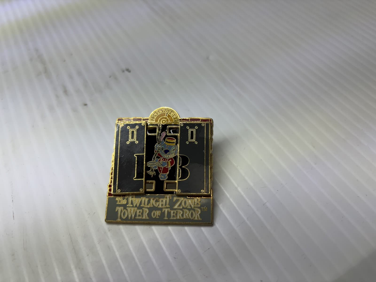 The Twilight Zone Tower Of Terror Bellhop Stitch WDW 2006 3D Slider Pin - Image 1