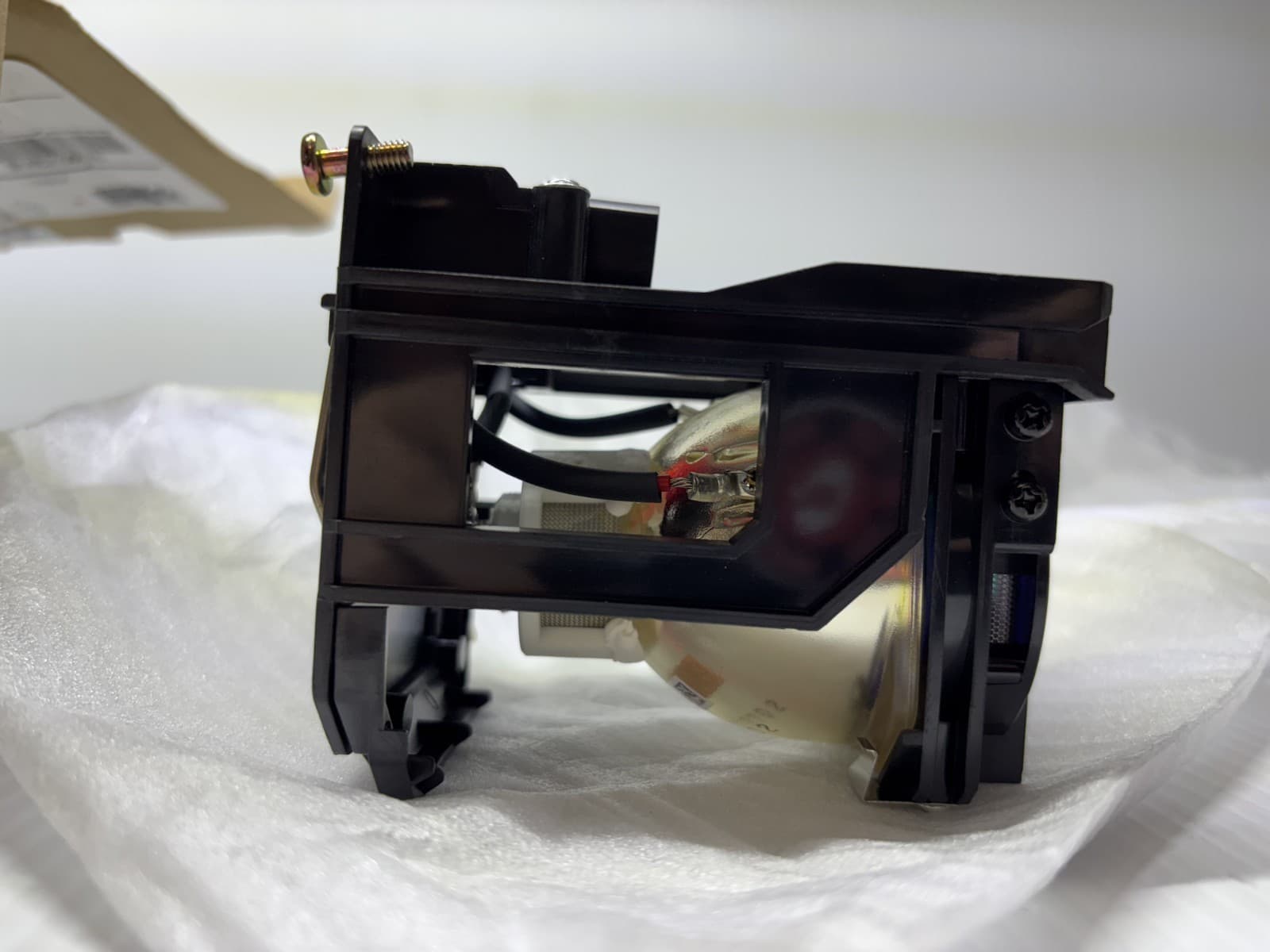 GENUINE ORIGINAL OEM NEC LT60LP LAMP FOR HT1000 HT1100 LT60LP NLV - Thumbnail 7