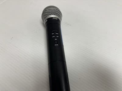 Shure BLX4R/SM58 Handheld Wireless System - Thumbnail 7