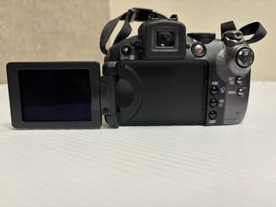 Canon PowerShot S5 IS 8.0MP Digital Camera Bundle w/ Case - Thumbnail 6