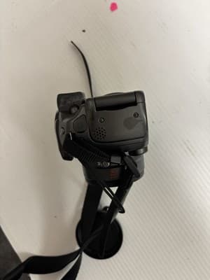 Canon PowerShot S5 IS Digital Camera 8MP 12x Optical Zoom - Thumbnail 4