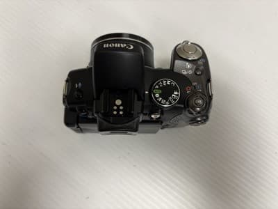 Canon PowerShot S5 IS 8.0 MP Digital Camera Black (with 6-72mm f/2.7-3.5. lens) - Thumbnail 5