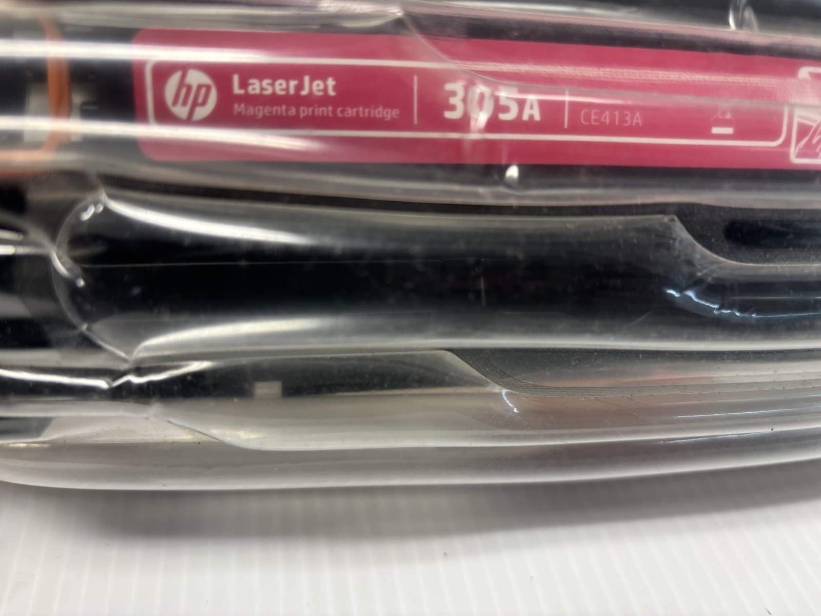 HP 305A CE413A Magenta Toner Cartridgeno box sealed package - Image 1