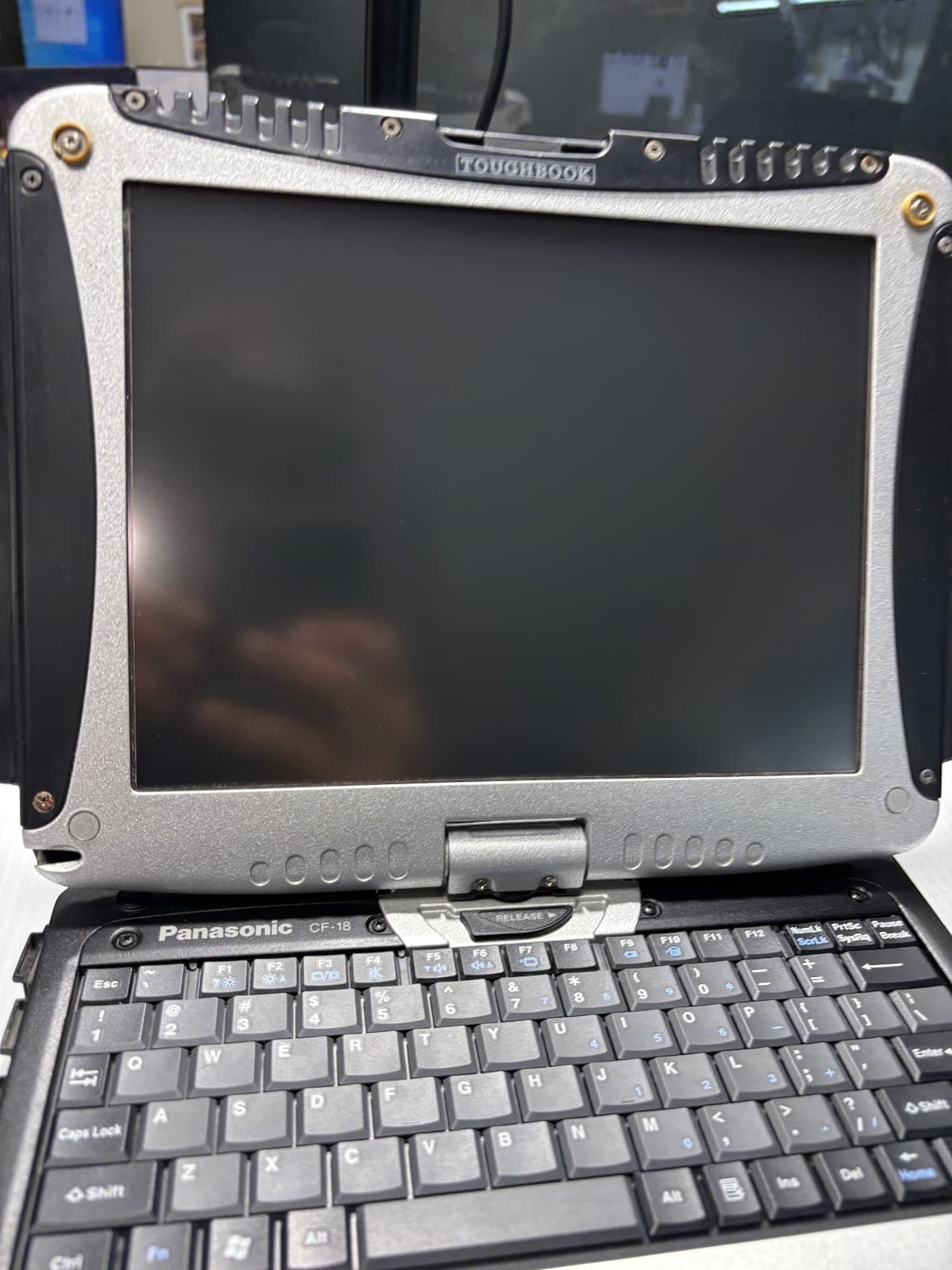 Panasonic Toughbook CF-18 Rugged Laptop Tablet Windows XP - Thumbnail 2