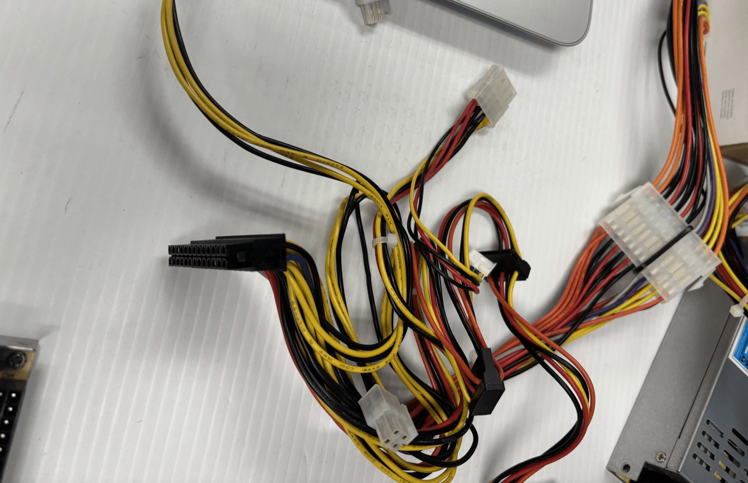 Seasonic SSP-250SUB Active PFC F0 250W 80 Plus Bronze Desktop Power Supply #0457 - Thumbnail 2