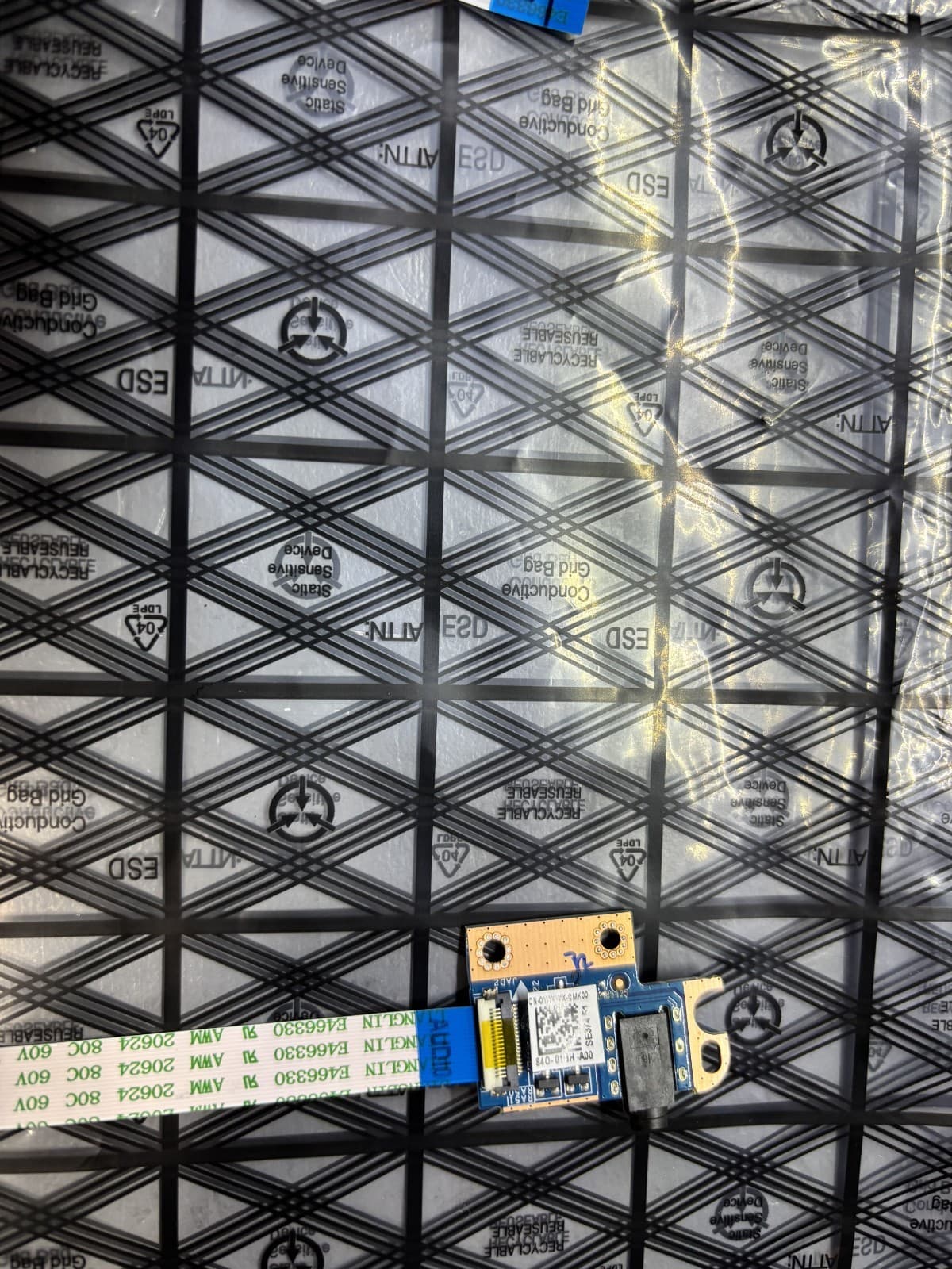 Dell Latitude 3180 Laptop Motherboard Pentium N4200 1.10GHz 4GB RAM - Thumbnail 4